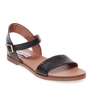 Steve Madden Dina Black Leather Sandals
